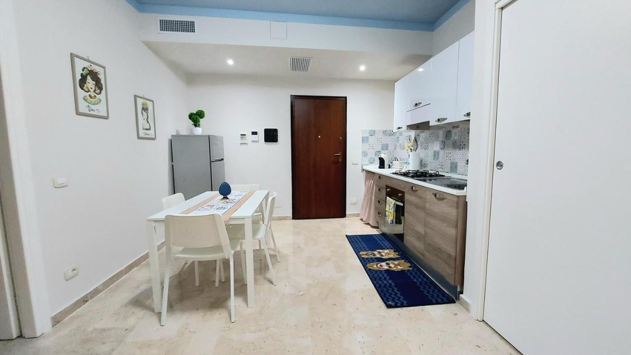 Appartamento In Pieno Centro I Mori E Le Dame باليرمو المظهر الخارجي الصورة